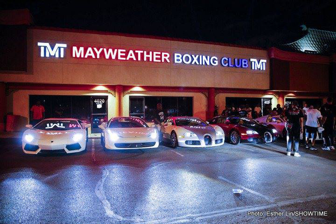 梅威瑟的炫富人生 无聊时竟扮小丑抢劫自己