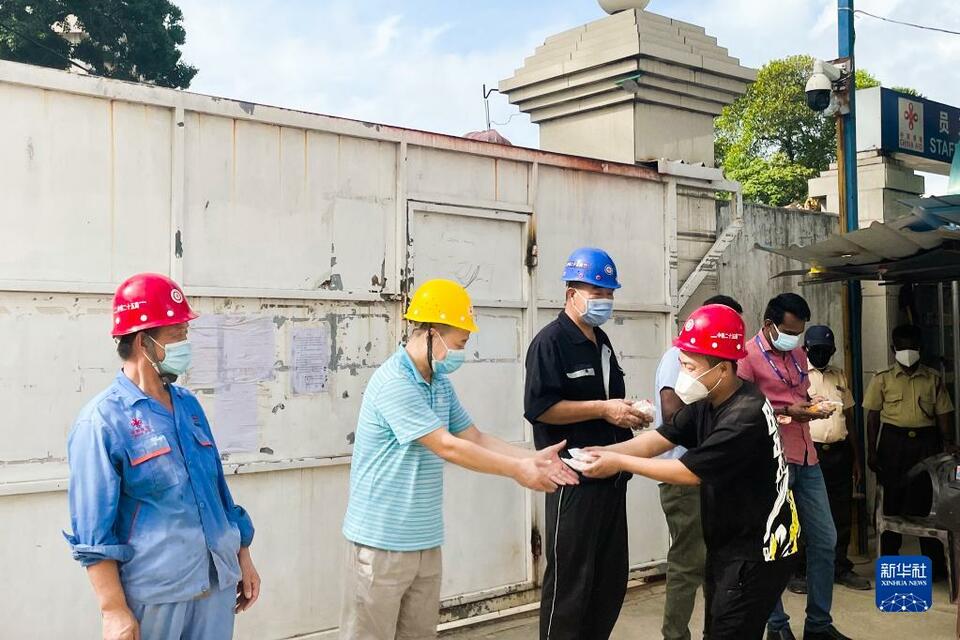通訊：爐饃饃遙寄中秋情——中國建設者為斯裡蘭卡建設項目添磚加瓦
