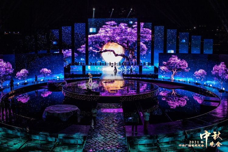 中秋夜玩宇宙级浪漫，还得看总台