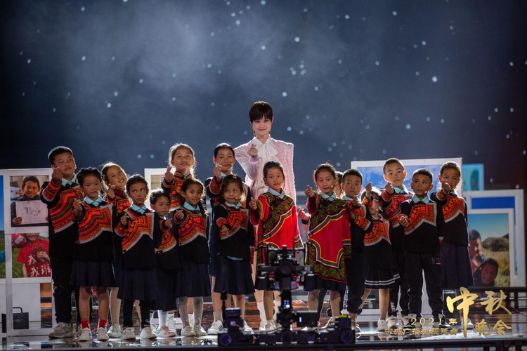 中秋夜玩宇宙级浪漫，还得看总台