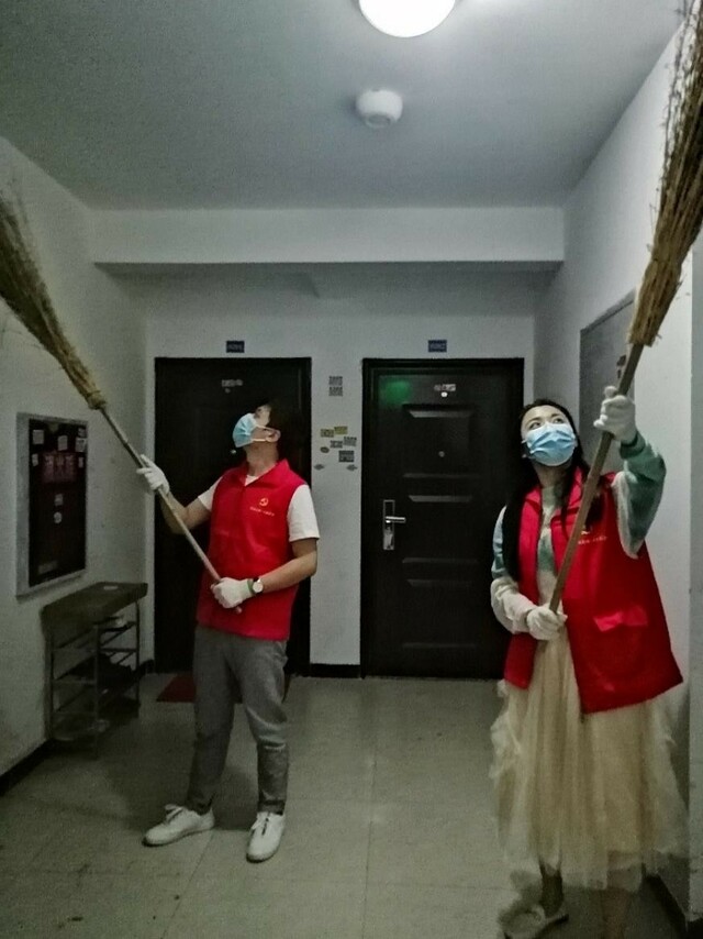 小楼道 大文章——成都市新津区普兴街道骑龙社区志愿服务有“亮招”