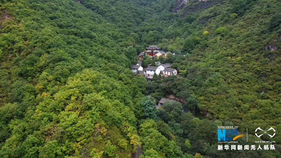 崆峒山“煙雨圖”：翠峰古建“隱”雲海_fororder_6