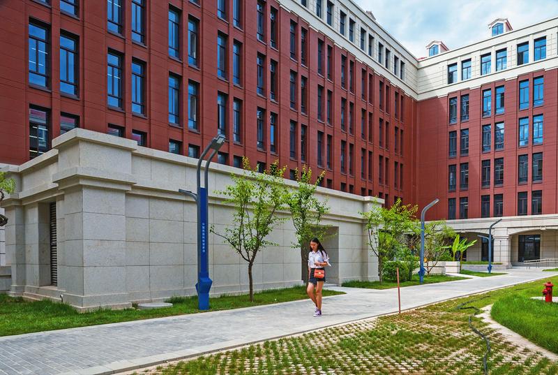 点亮西迁路 创业再出发 ——西咸新区沣西新城保障创新港建设纪实