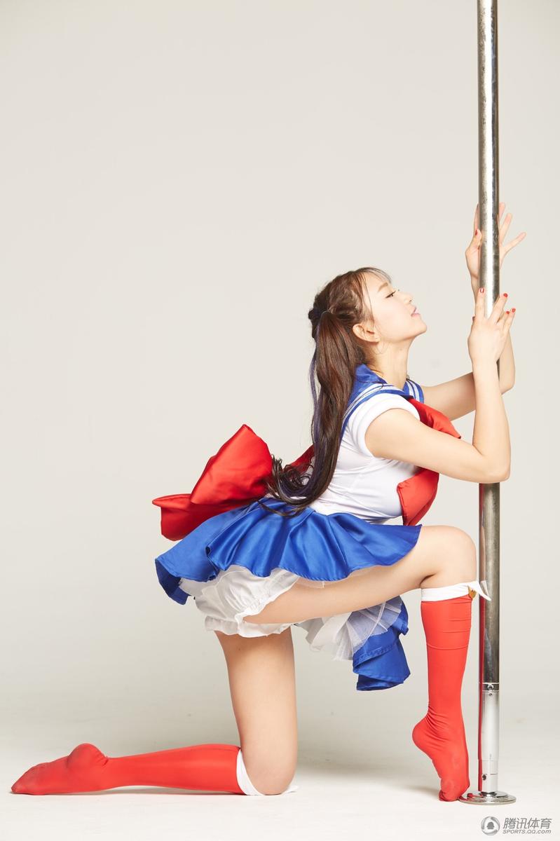 钢管舞新队员化身美少女 用舞蹈传达美与健康