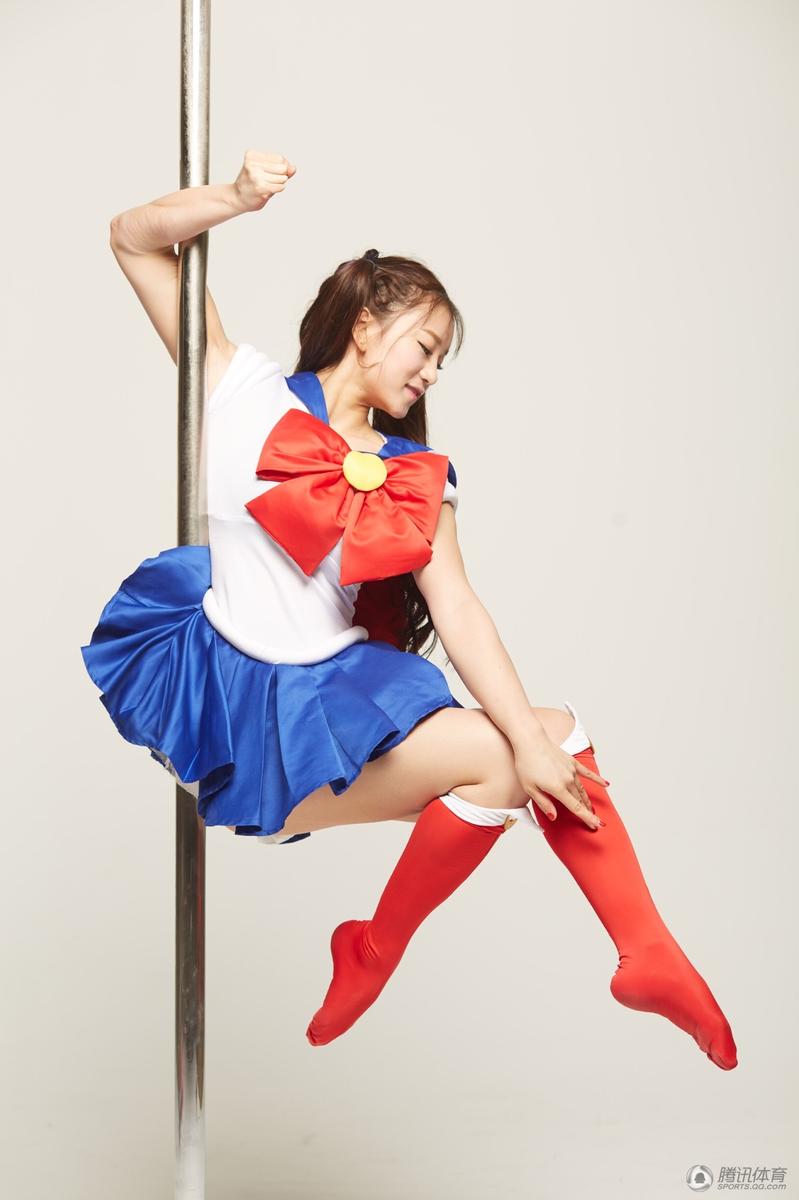 钢管舞新队员化身美少女 用舞蹈传达美与健康