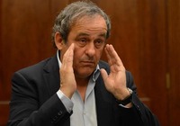 前欧足联主席普拉蒂尼涉嫌贿赂被捕接受调查