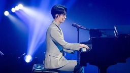 唱作人张艺兴钢琴弹唱引关注 Lay式情歌诠释“错过”