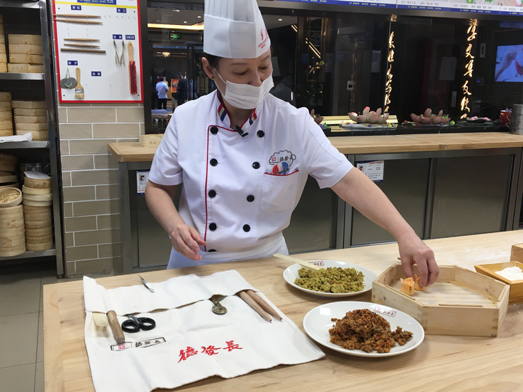 【陜菜大師和他們的拿手菜】馬順莉：“讓花式餃子，傳遞美好與溫暖”_fororder_圖片5