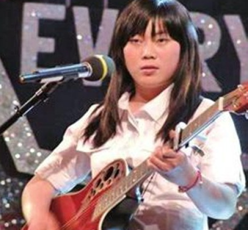 西单女孩被曝身价过亿 做广告登纽约时代广场