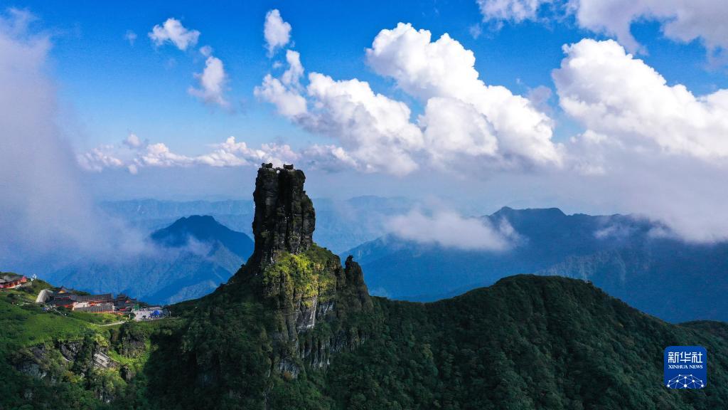 （中首）雲梯萬步天路遠 世界遺産梵凈山