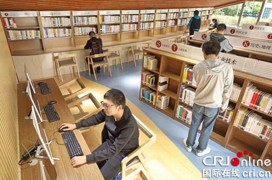 已过审【社会民生】依托互联网 重庆图书馆营造良好阅读环境