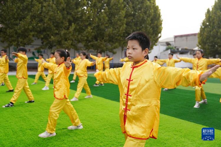 河北邢台：特色社团活动丰富学校文化生活