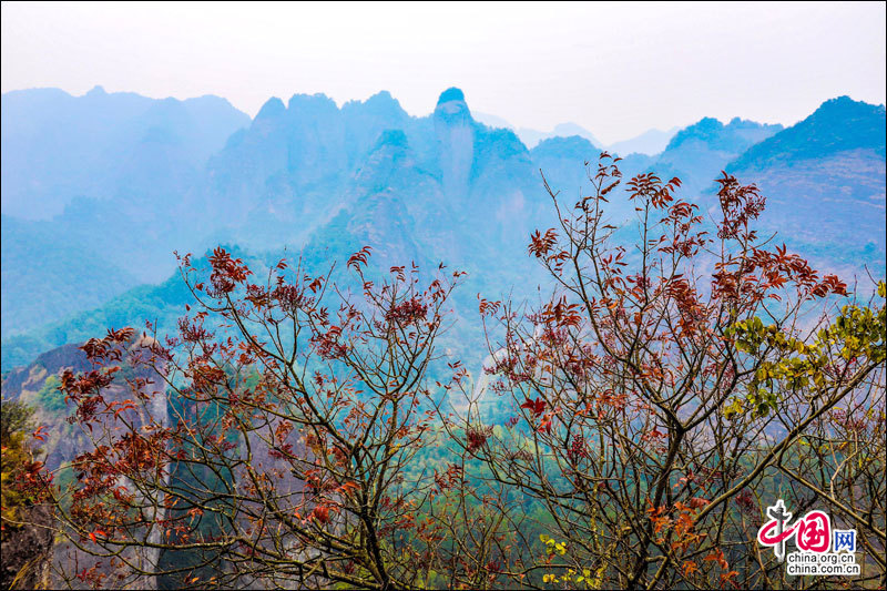 湖南崀山丹霞奇景 美如一幅瑰丽画卷