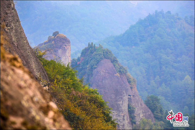 湖南崀山丹霞奇景 美如一幅瑰丽画卷