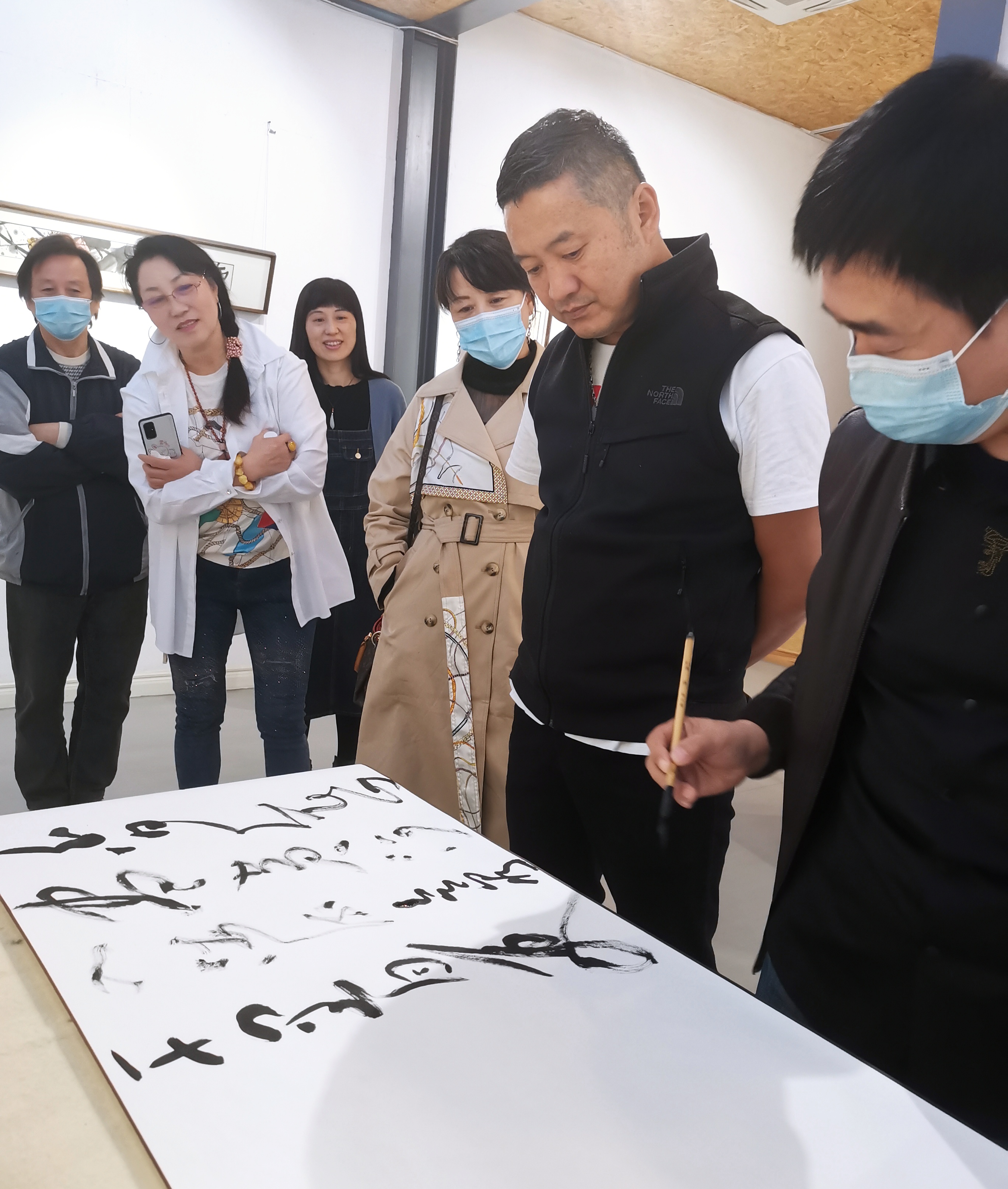 一路呈双同攀艺术高峰路晖李双雄书画作品展宋庄启幕