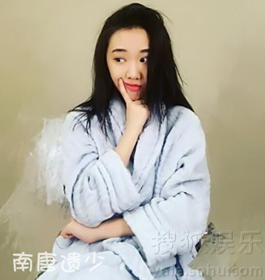 美貌随妈！闫妮18岁漂亮女儿近照曝光