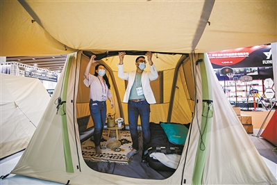 “第一展”上新 “中国号”破浪_fororder_7421525_wangyf_1634646984603_b