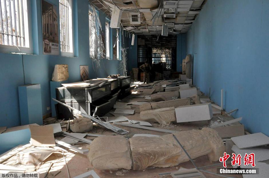 叙利亚巴尔米拉国家博物馆内珍贵文物惨遭掠夺破坏