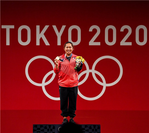 Pagbati! Hidilyn Diaz, nasungkit ang kauna-unahang gintong medalya ng Pilipinas sa Olimpiyada_fororder_VCG31N1234210032