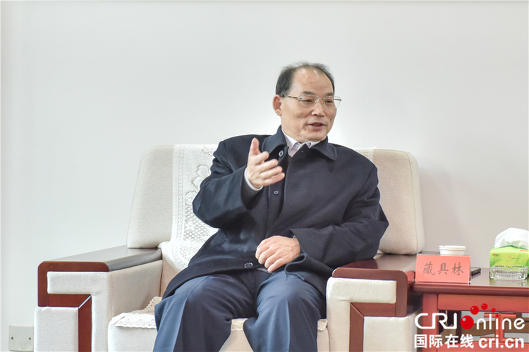 国际在线董事长藏具林与新乐市委书记李明政进行座谈交流