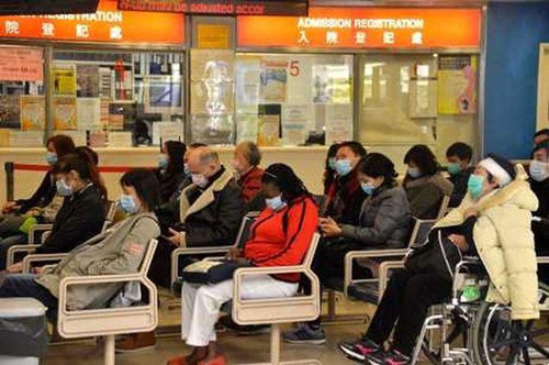 流感高峰加上連日假期 香港12間公立醫院病床爆滿