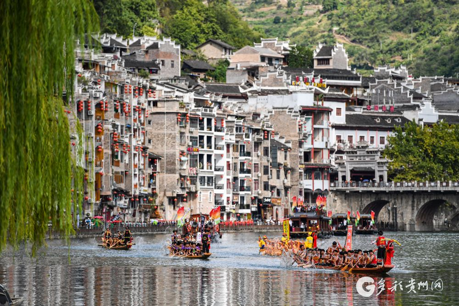 （中首、头条）国庆假期 贵州累计接待游客4708万人次