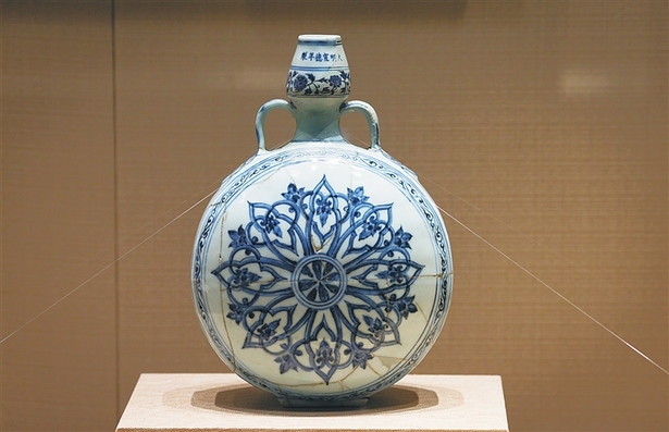【文体图文列表】【即时快讯】各地馆藏青花瓷相约海南联展 【文体图文列表】【即时快讯】各地馆藏青花瓷相约海南联展