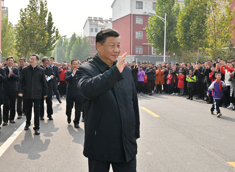 习近平：能源的饭碗必须端在自己手里