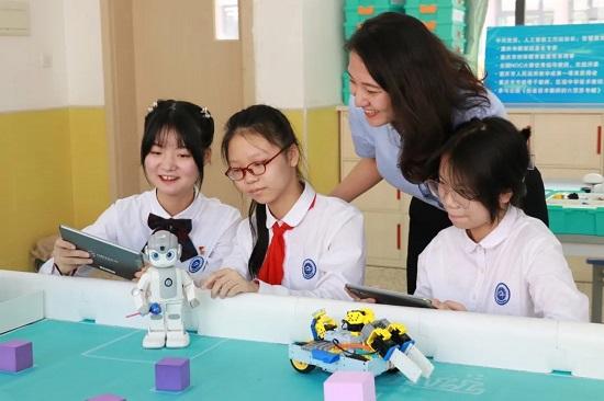 重庆两江新区星辰初级中学智慧教育成果展示活动圆满落幕_fororder_5