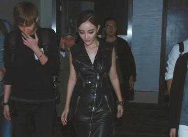 李小璐遭遇骗捐 明星做公益多留心眼儿