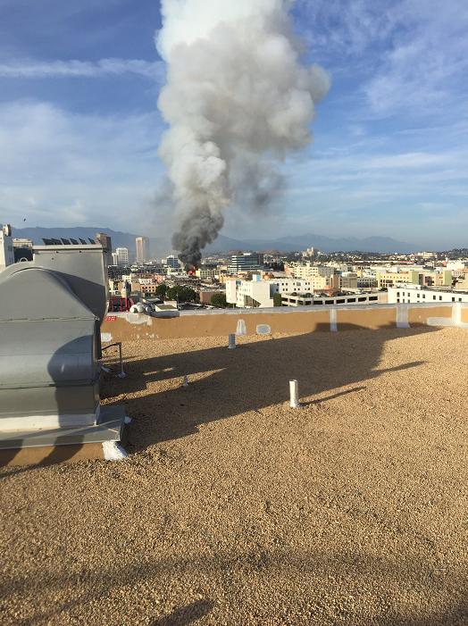 持续更新丨美国加州洛杉矶市中心发生火灾并引发爆炸 至少10人受伤