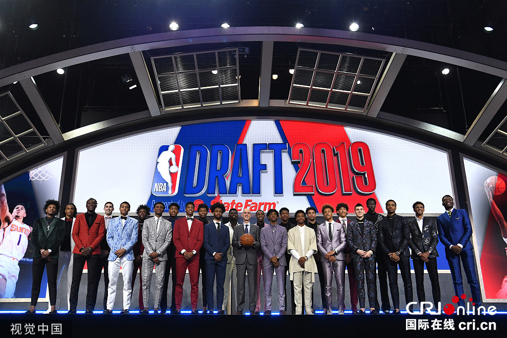 nba选秀大会锡安成功当选新科状元