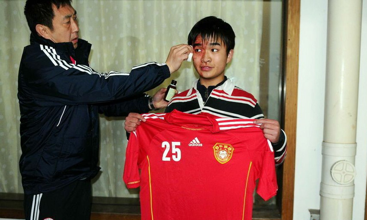 痴心不改!渴望世界杯的中国球迷