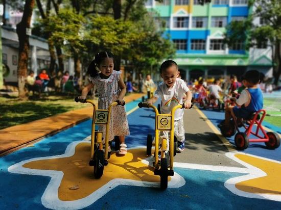 守童心 创童境 播童种——怀化市幼儿园为孩子撑起绚烂的天空_fororder_3