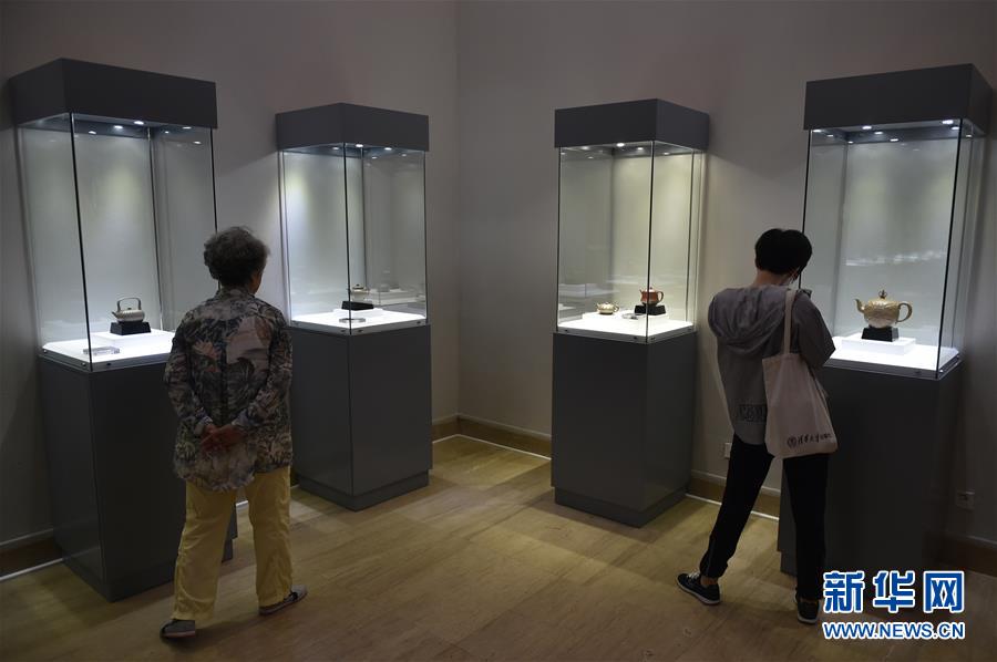 “紫砂·九雋作品展”在京亮相