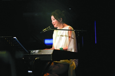 叶蓓归来，无需再做一些虚伪的事