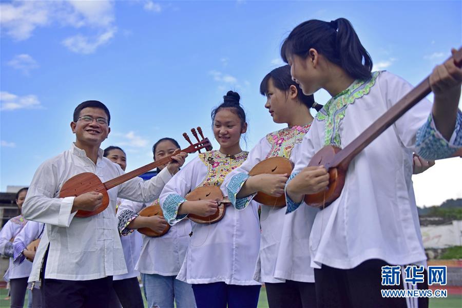 贵州榕江：民族文化进校园