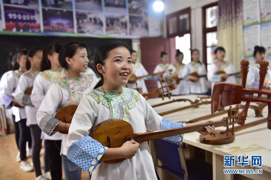 贵州榕江：民族文化进校园