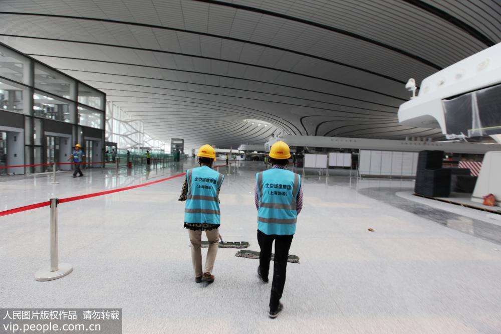 北京大兴国际机场“凤凰展翅”进入收尾阶段