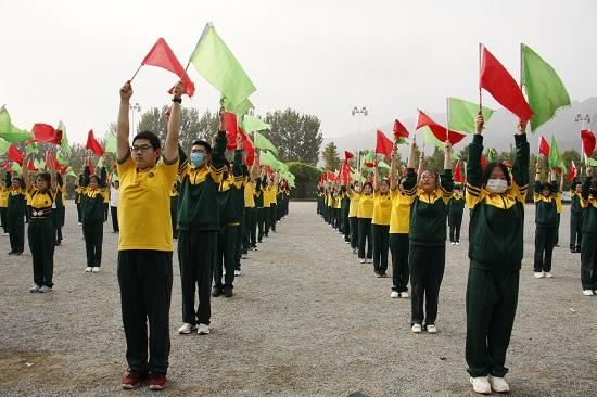 首都师范大学附属回龙观育新学校举办国防教育实践活动_fororder_5