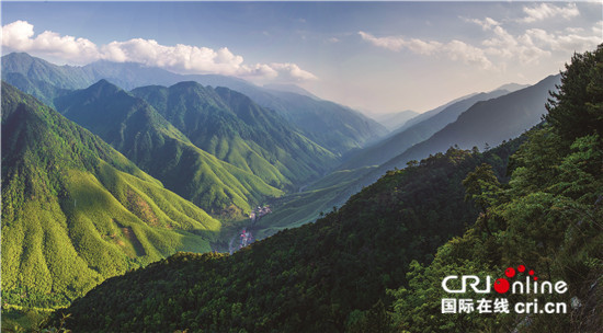 中国正式设立首批国家公园_fororder___172.100.100.3_temp_9500031_1_9500031_1_1_a5fbe473-d374-40c3-bd4b-329e2934dc2c