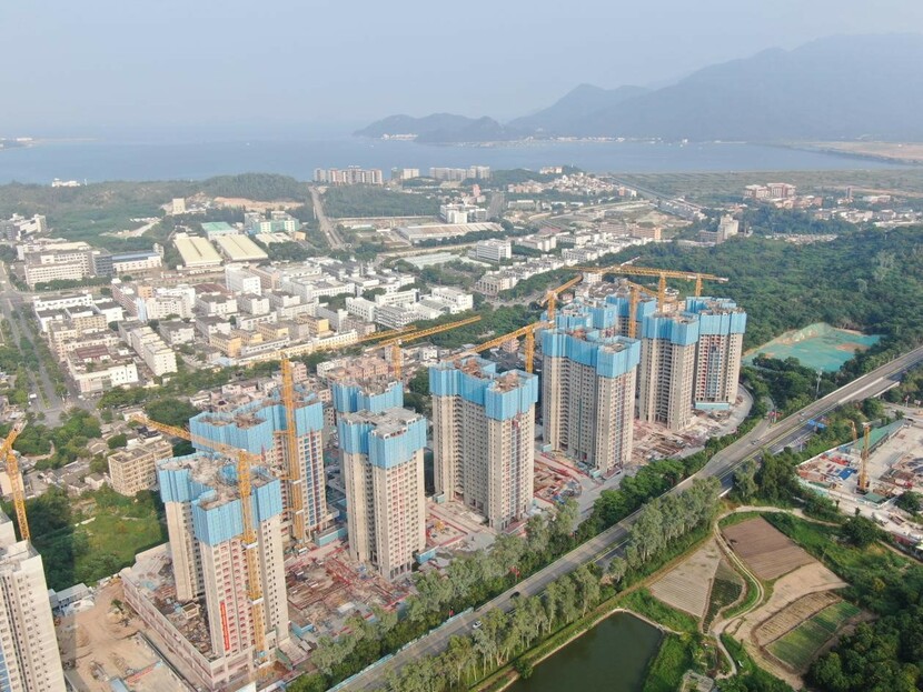 深圳大鹏中心区地块保障性住房项目全面封顶