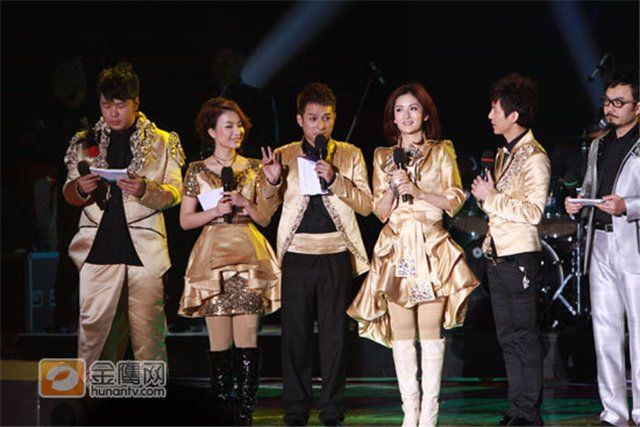 吴昕热搜次数直逼谢娜 吴昕开店当制作人成功逆袭