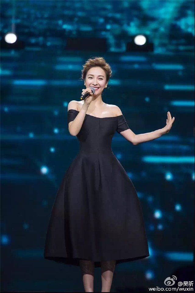 吴昕热搜次数直逼谢娜 吴昕开店当制作人成功逆袭