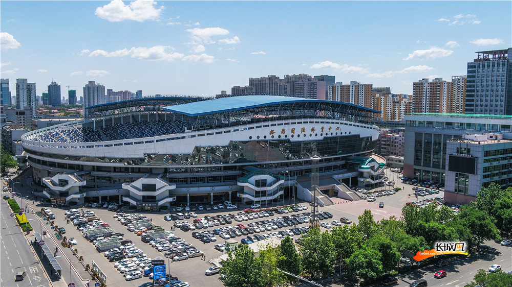 石家庄：蓝天白云霸屏 城市“颜值”爆表