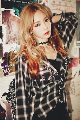 少女時代泰妍首場個人演唱會延期至下半年