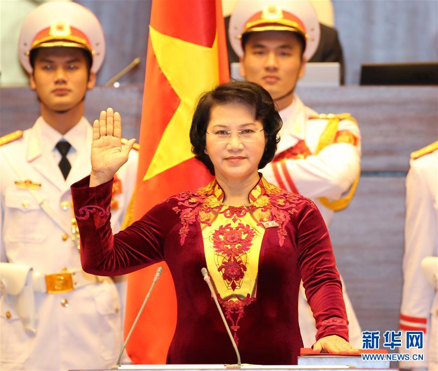 越南国会选举产生第一位女国会主席