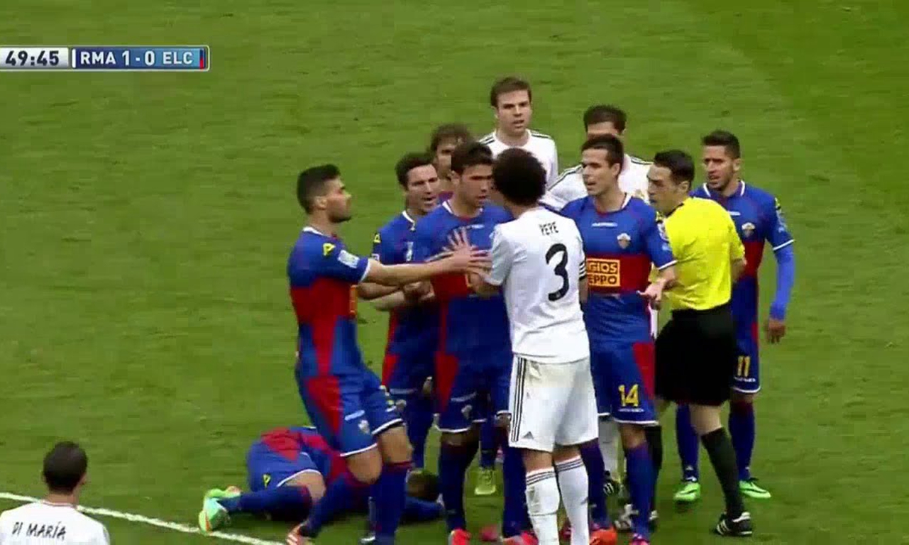 恶汉佩佩变形记-嗜血武僧"修炼"成得道大师 恶汉佩佩变形记-嗜血武僧"修炼"成得道大师