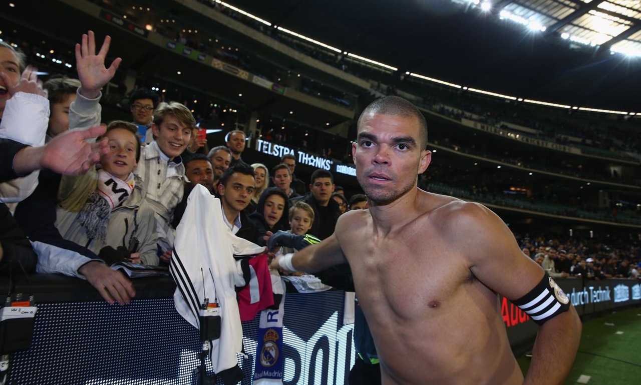 恶汉佩佩变形记-嗜血武僧"修炼"成得道大师 恶汉佩佩变形记-嗜血武僧"修炼"成得道大师