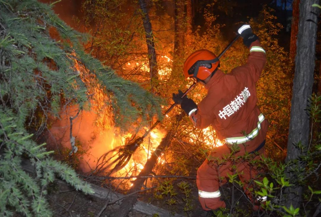 大兴安岭秀山火场终于全线合围!四天三夜,投入5千多人